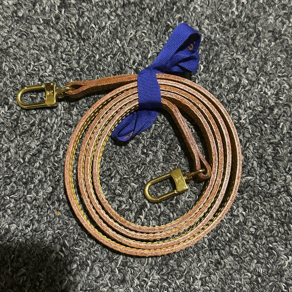Leather Crossbody Strap with Gold Hardware - Tan/Brown